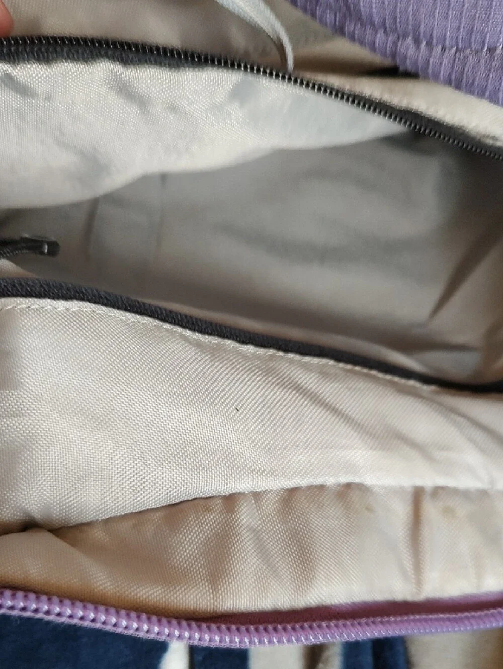 Keen Lavender & Light Gray Crossbody Hobo Computer Commuter Bag. Pockets Galore!